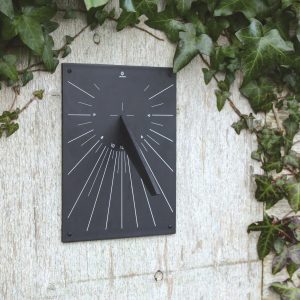 Eco sundial wall by ashortwalk