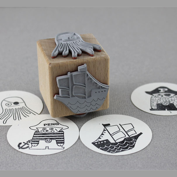 Wooden Stamps cube Pirates by Perlenfischer