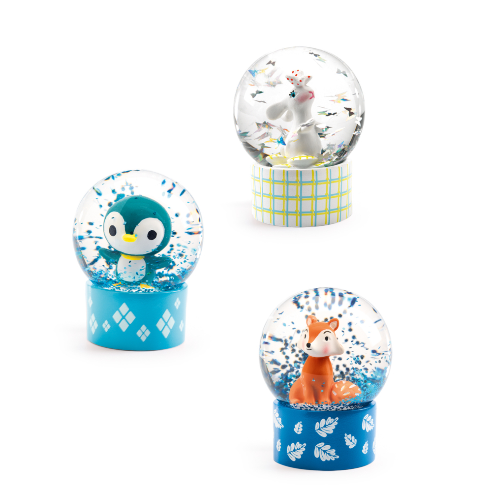 mini snow globes by djeco