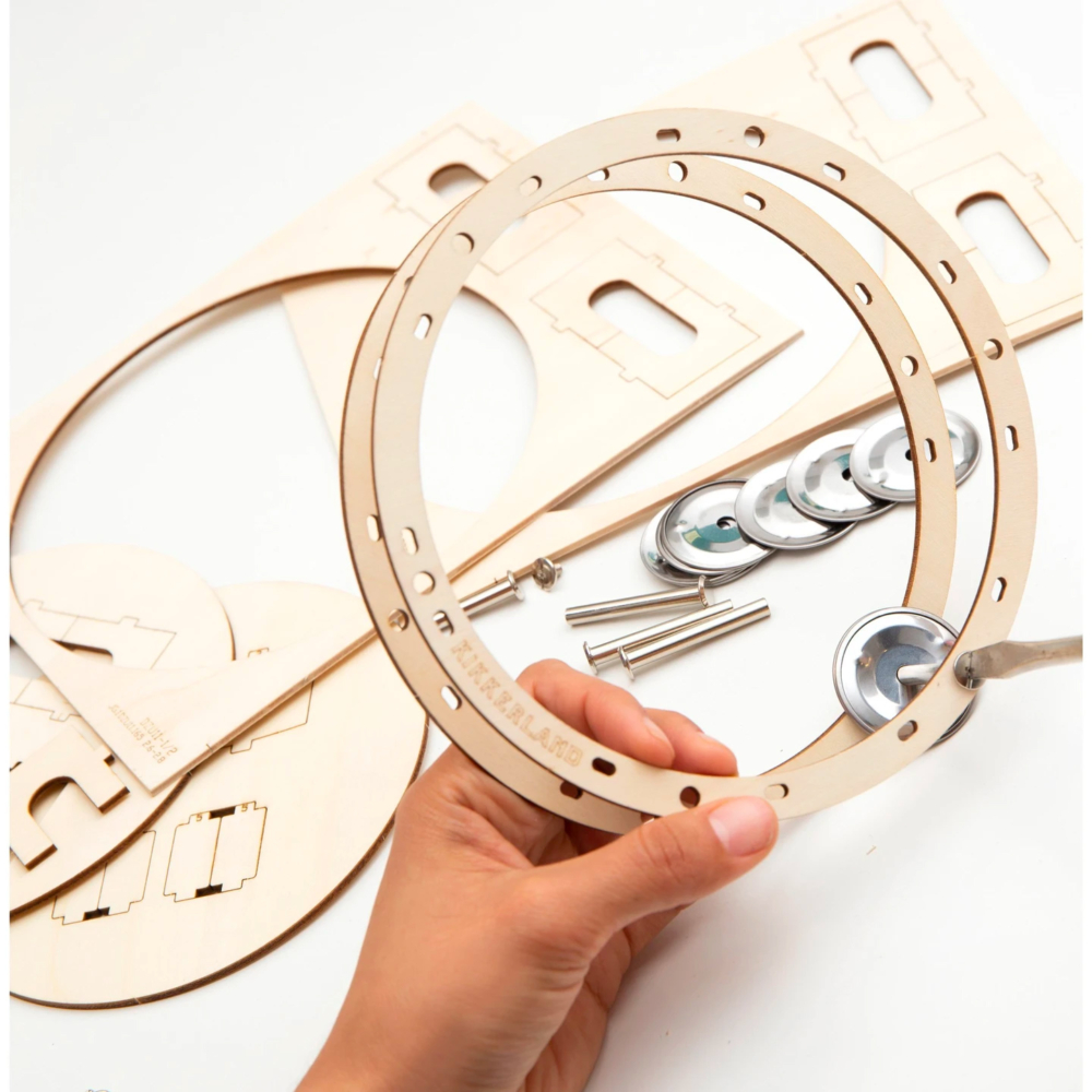 make your own tambourine by kikkerland