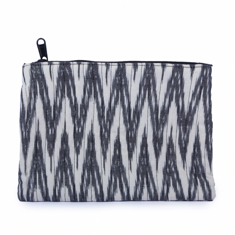 Lia Pouch by the Daughters of the Ganges