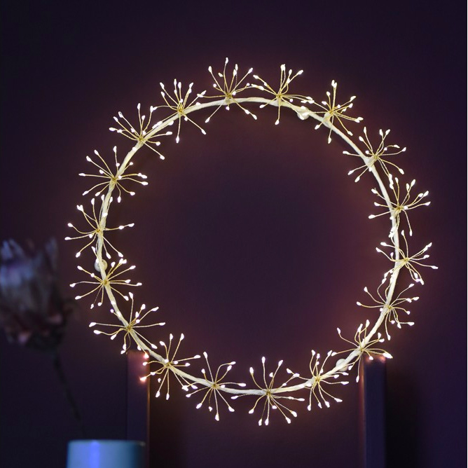 starburst wreath. by Lightstyle London