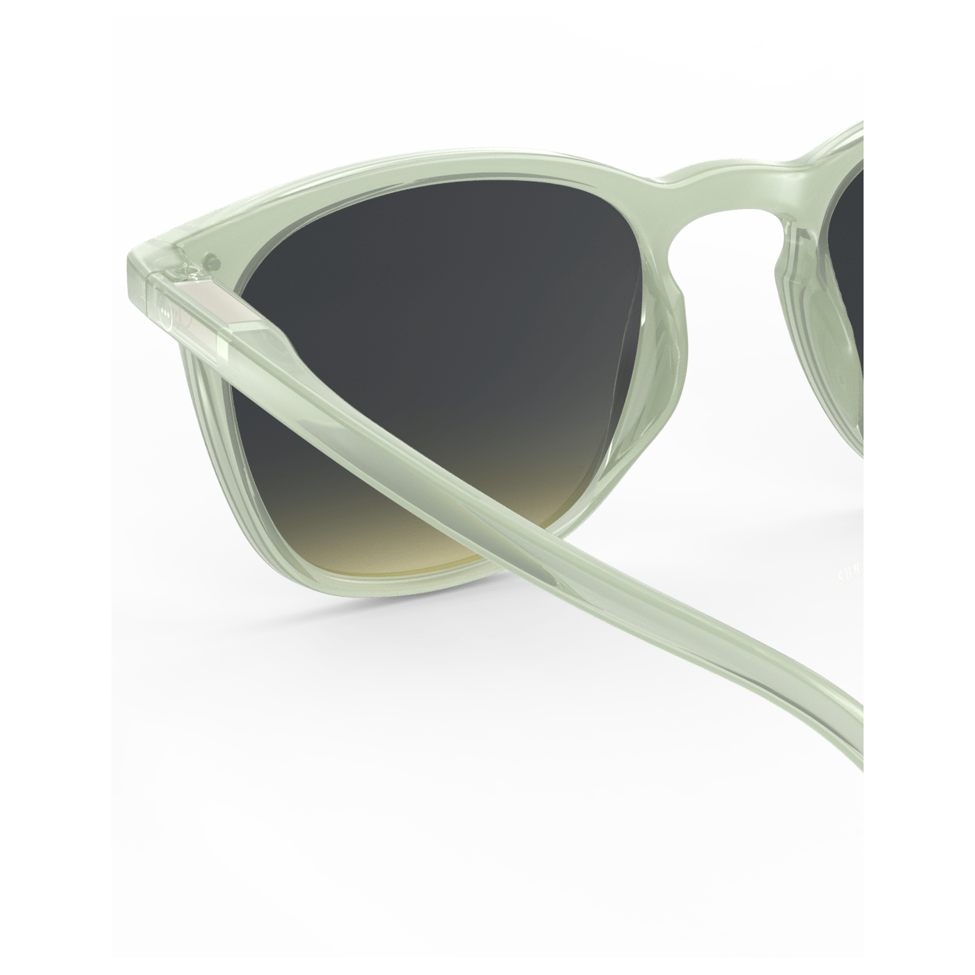 sunglasses quiet green frame e by izipizi