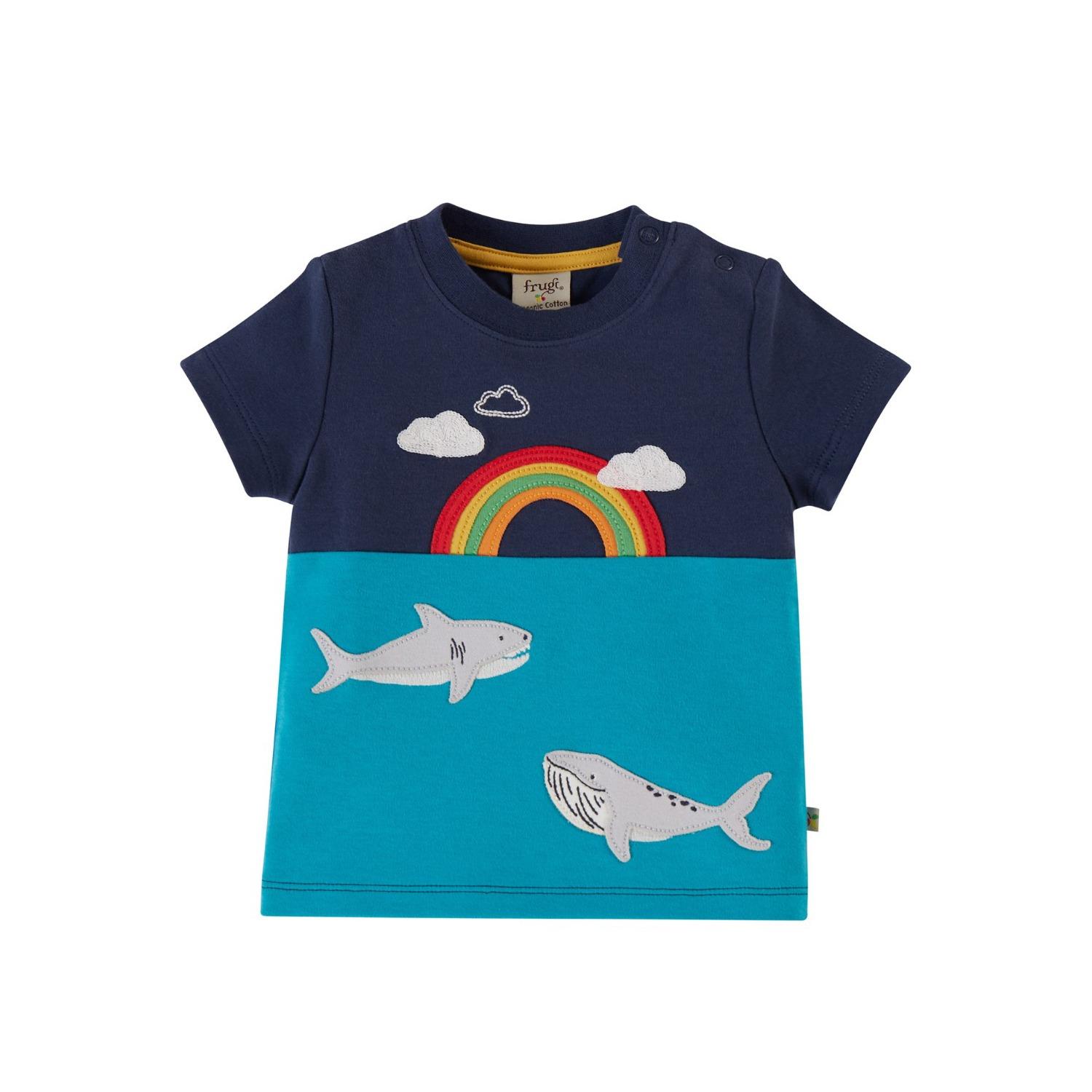 T-shirt rainbow whales by frugi SS23