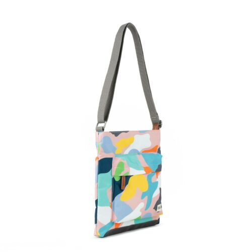 Kennington mellow camo bag by roka